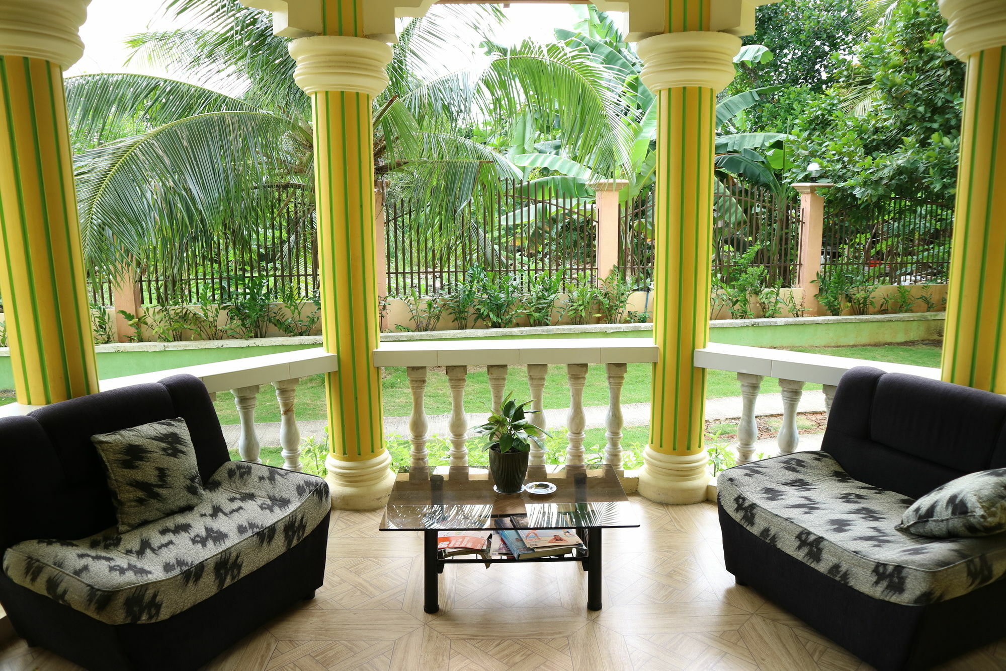 Oyo 422 Villa Emilia Pension House Panglao Exteriör bild