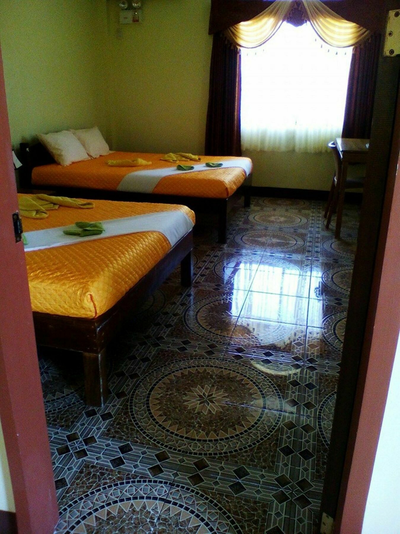 Oyo 422 Villa Emilia Pension House Panglao Exteriör bild