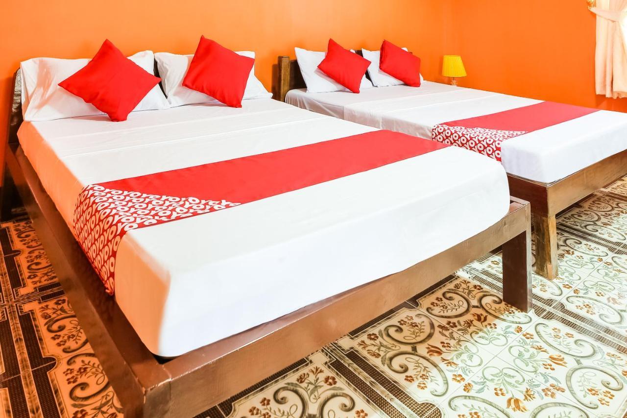 Oyo 422 Villa Emilia Pension House Panglao Exteriör bild